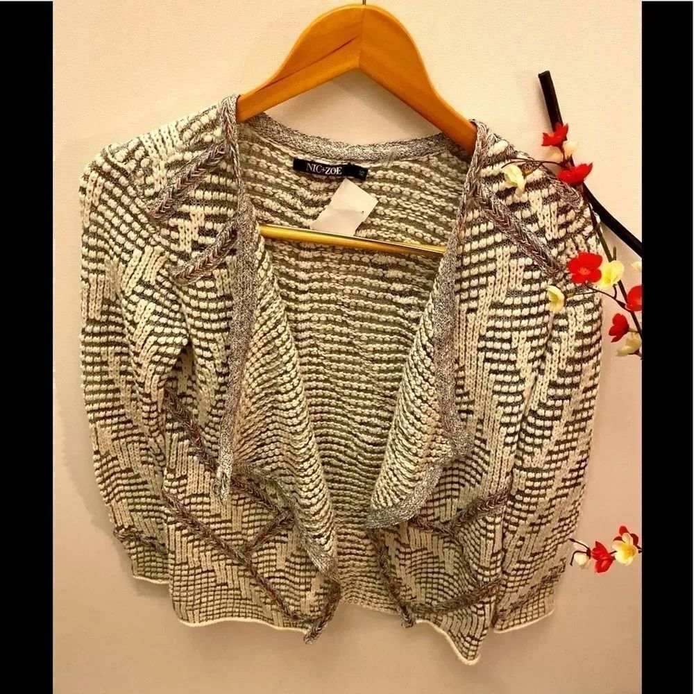 Nic +Zoe  embroidered cardigan size: x Small